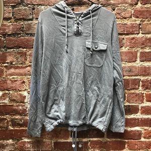 Comfy detailed hoodie